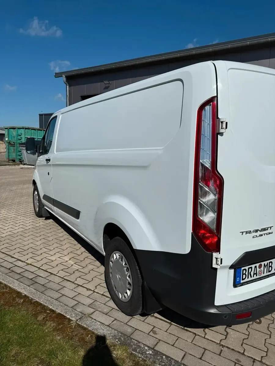 Gebraucht Ford Transit Custom 125 PS (91 kW) 2015 Weiß Van / Kleinbus