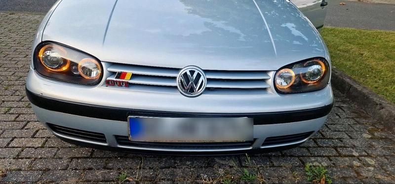 Silber Gebraucht 1998 VW Golf IV Kleinwagen | 2.400 € (Etwas zu teuer) - Bild 1/4