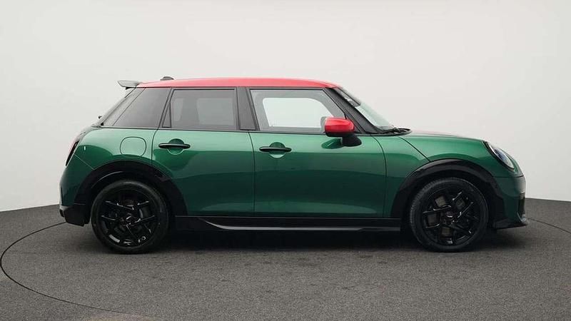 Gebraucht Mini John Cooper Works 204 PS (150 kW) 2024 Grün Kleinwagen