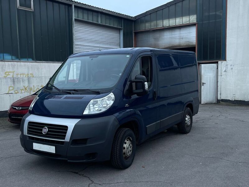 Blau Gebraucht 2012 Fiat Ducato Van | 6.950 € (Superpreis) - Bild 1/4