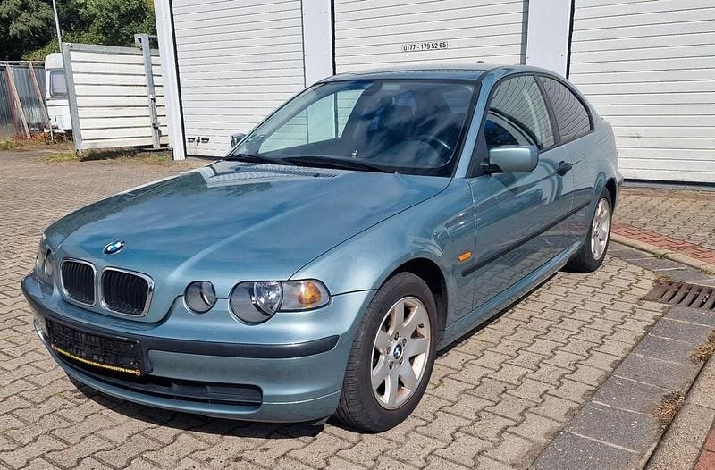 Grün Gebraucht 2003 BMW 318 Compact Advantage Kleinwagen | 1.399 € (Superpreis) - Bild 1/4