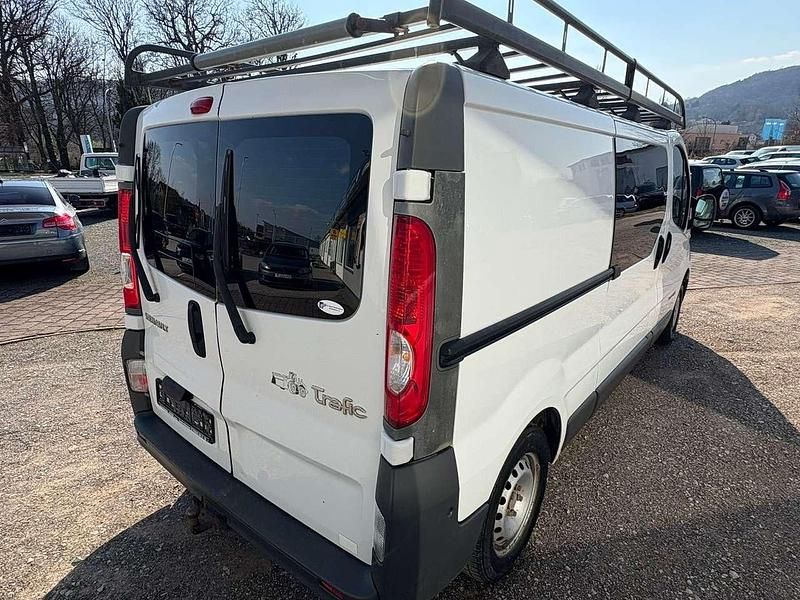 Gebraucht Renault Trafic 114 PS (83 kW) 2010 Weiss casablanca Van / Kleinbus
