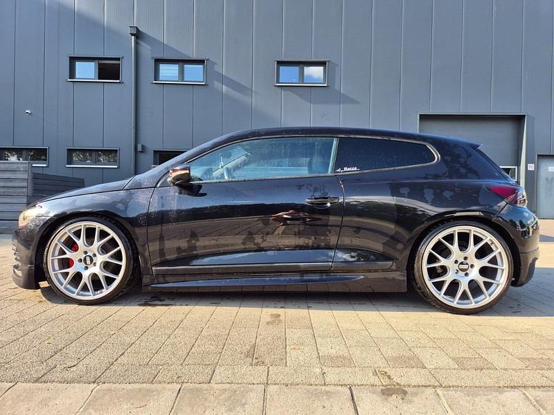 Schwarz Gebraucht 2008 VW Scirocco Coupé | 8.555 € (Fairer Preis) - Bild 1/4