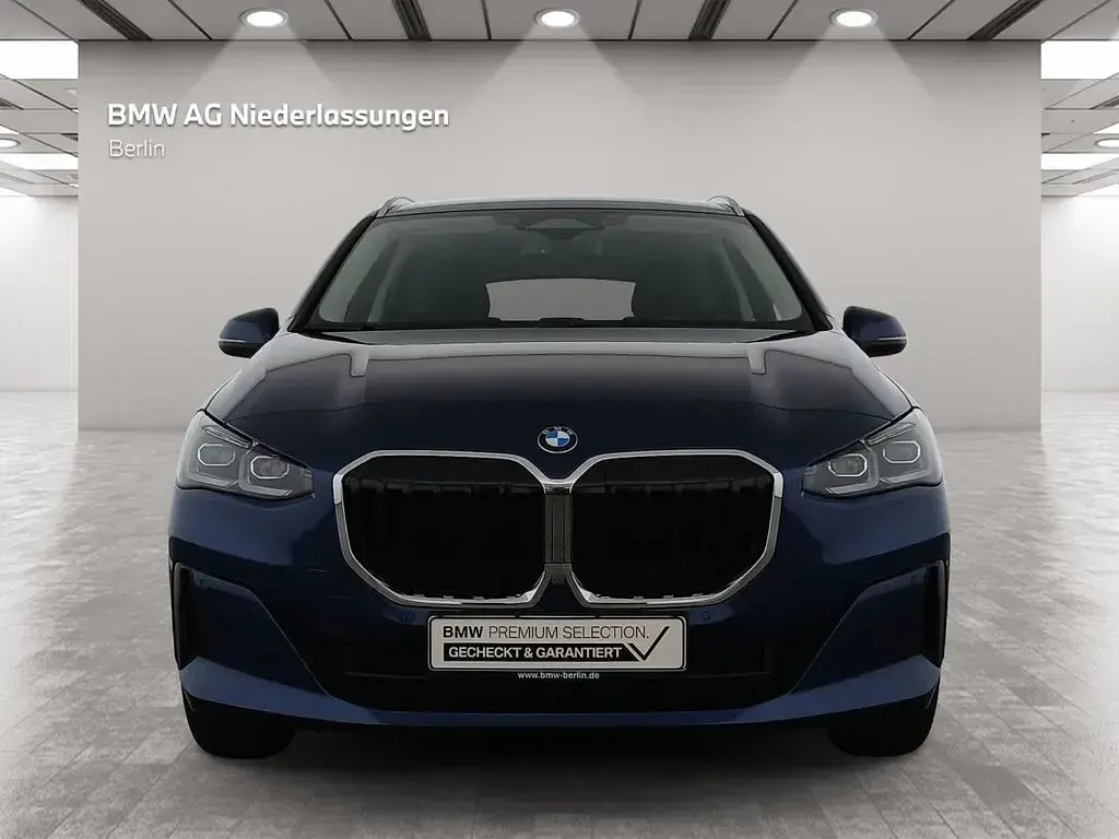 Gebraucht BMW 220 Active Tourer 156 PS (114 kW) 2024 Blau Van / Kleinbus