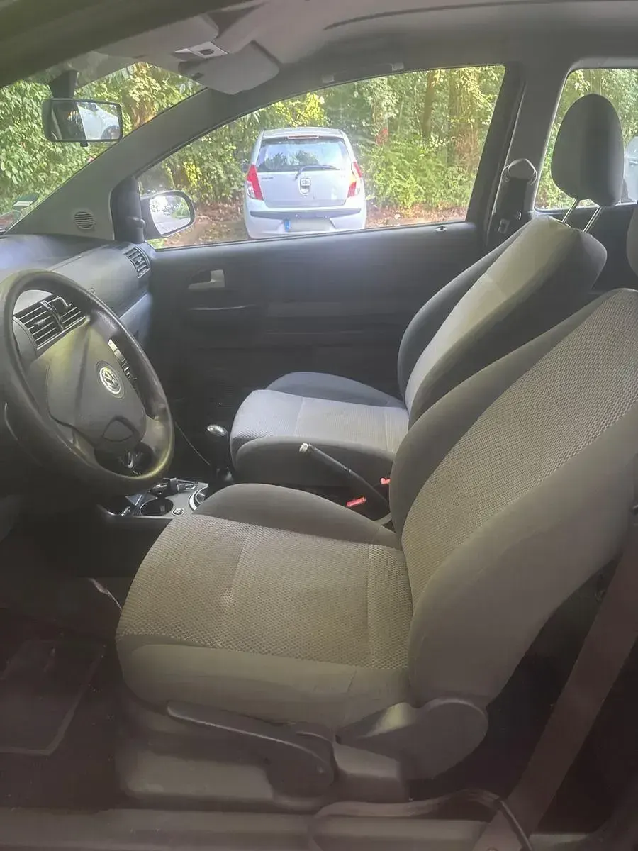Gebraucht VW Fox 54 PS (39 kW) 2008 Schwarz Kleinwagen