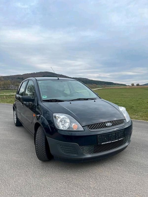 Gebraucht Ford Fiesta 70 PS (51 kW) 2006 Blau Kleinwagen