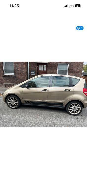 Gold Gebraucht 2006 Mercedes A150 Classic Van / Kleinbus | 1.550 € (Fairer Preis) - Bild 1/4