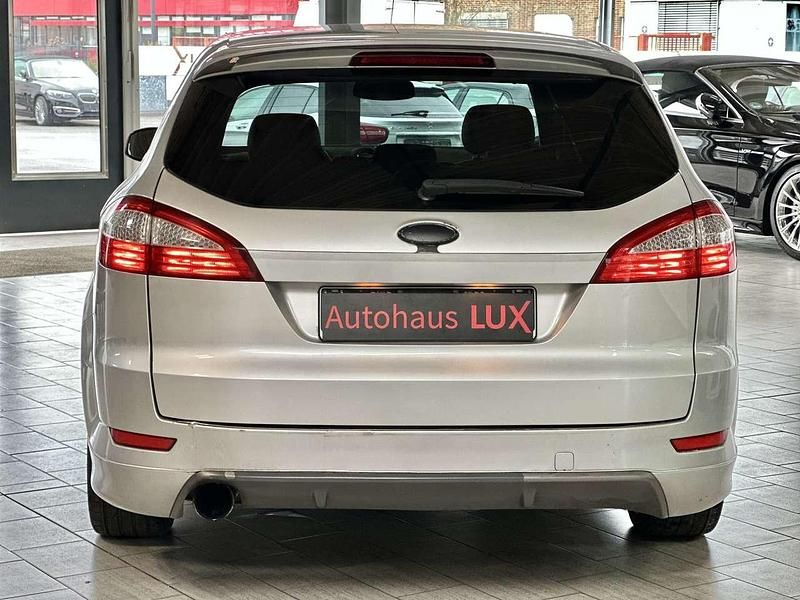 Gebraucht Ford Mondeo Titanium 145 PS (106 kW) 2008 Silber Kombi