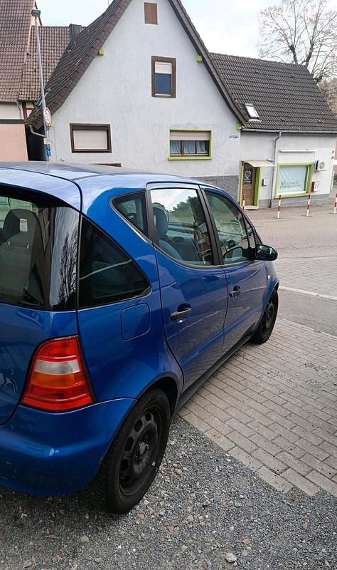 Gebraucht Mercedes A140 1998 Blau Kleinwagen