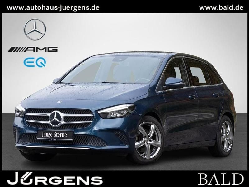 Denimblau metallic Gebraucht 2020 Mercedes B200 Progressive Van / Kleinbus | 24.980 € (Fairer Preis) - Bild 1/4