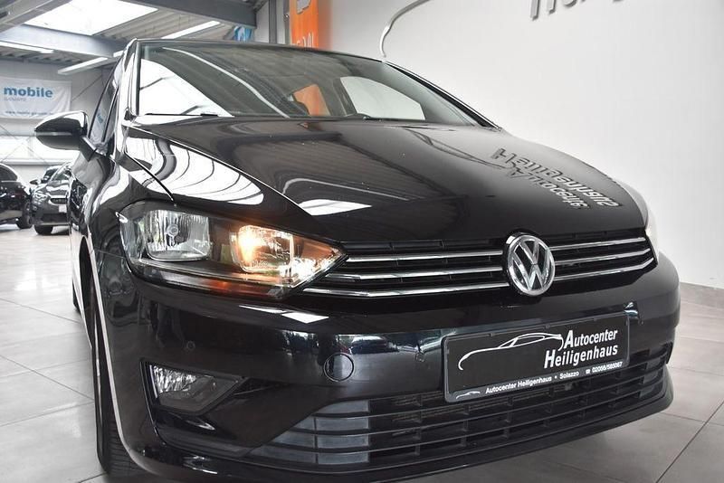 Schwarz Gebraucht 2016 VW Golf Sportsvan Van / Kleinbus | 10.500 € (Fairer Preis) - Bild 1/2