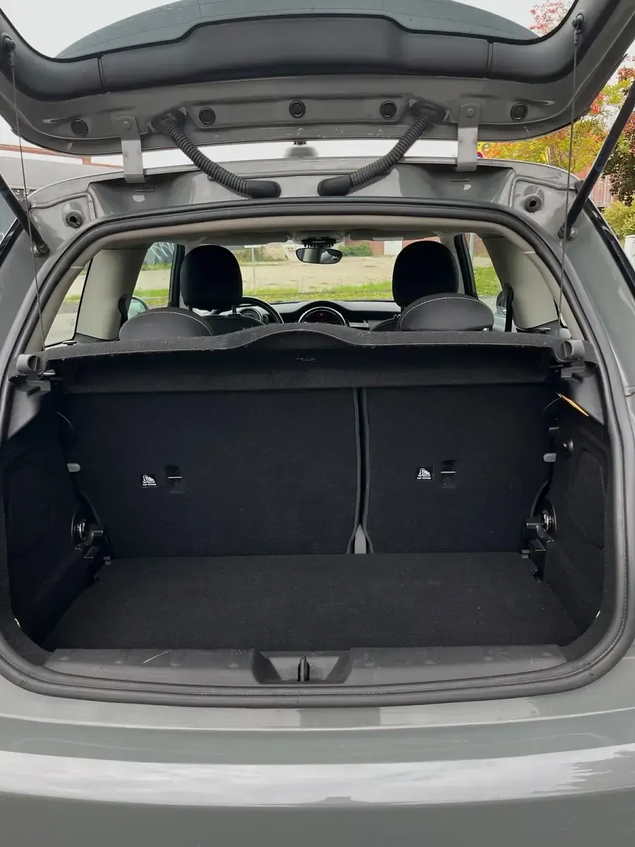 Usata Mini ONE 102 CV (75 kW) 2018 Grigio Utilitaria