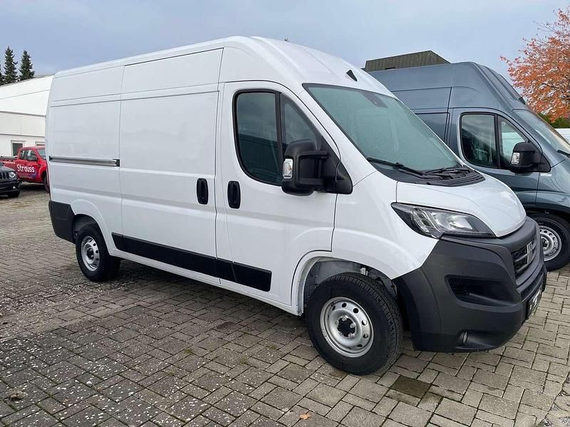 Gebraucht Fiat Ducato 140 PS (102 kW) 2023 Weiß Van