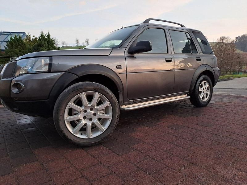 Gebraucht Land Rover Freelander 112 PS (82 kW) 2004 Grau SUV