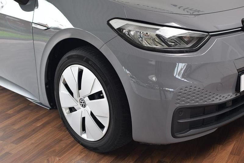 Gebraucht VW ID.3 Pro Performance 150 kW (204 PS) 2021 Mondsteingrau schwarz Kleinwagen