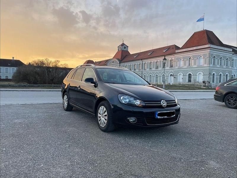 Gebraucht VW Golf VI Style 105 PS (77 kW) 2011 Schwarz Kleinwagen