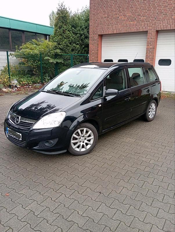 Schwarz Gebraucht 2008 Opel Zafira Van / Kleinbus | 4.499 € (Teuer) - Bild 1/4