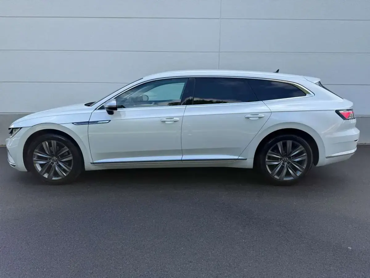 Usata VW Arteon Elegance 150 CV (110 kW) 2024 Bianco Station wagon