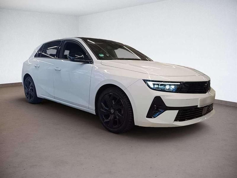 Gebraucht Opel Astra Ultimate 131 PS (96 kW) 2024 Weiß Limousine