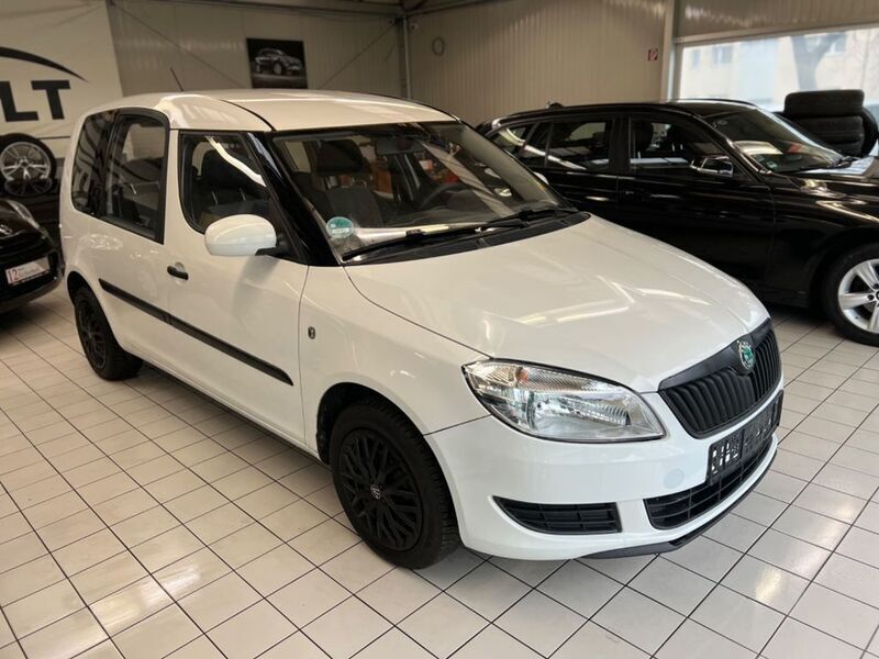 Weiß Gebraucht 2012 Skoda Roomster Plus Edition Kombi | 4.490 € (Fairer Preis) - Bild 1/4