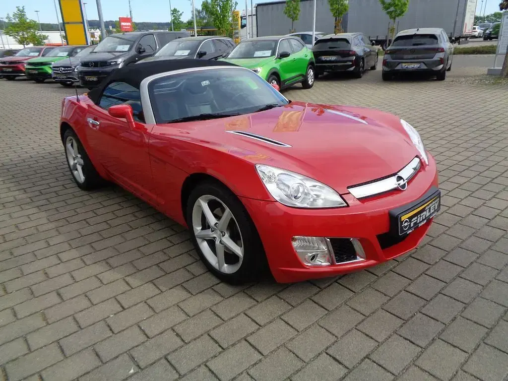 Second-hand Opel GT Basis 264 CP (194 kW) 2008 Roșu Cabrio