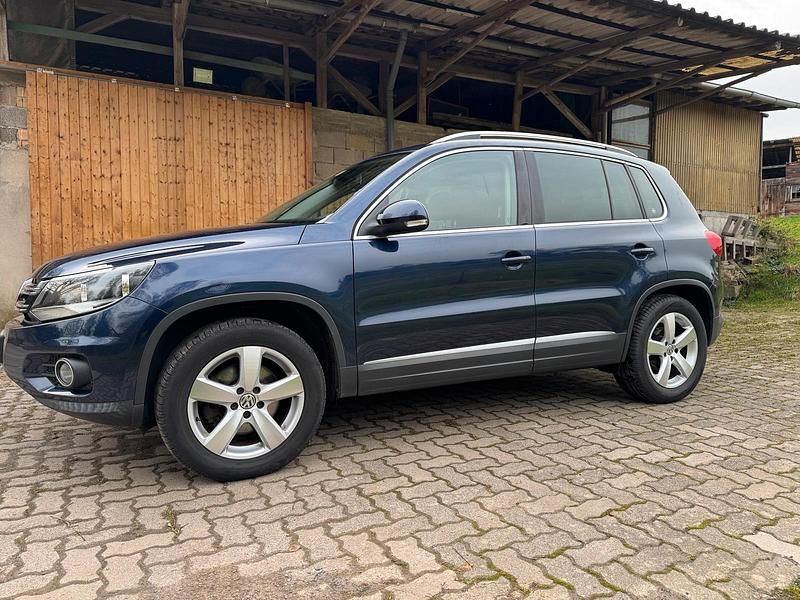 Blau Gebraucht 2012 VW Tiguan Style SUV | 8.350 € (Superpreis) - Bild 1/4