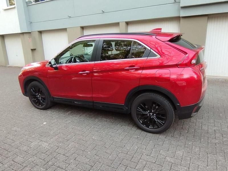 Rot Gebraucht 2019 Mitsubishi Eclipse Cross Active SUV | 18.000 € (Fairer Preis) - Bild 1/4