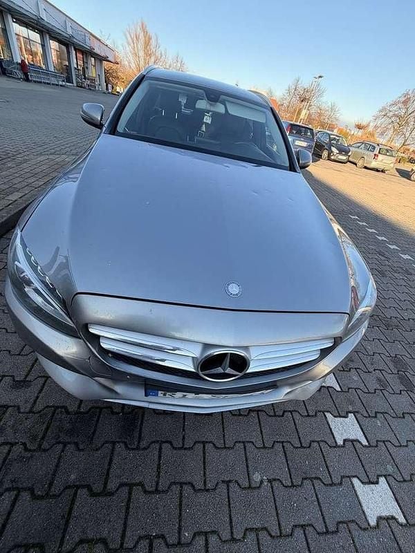 Gebraucht Mercedes C200 Avantgarde 136 PS (100 kW) 2016 Kombi