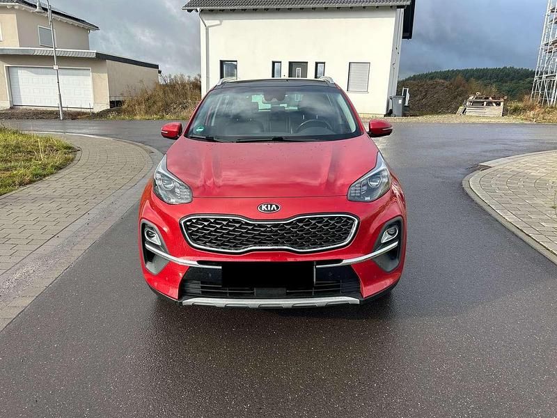 Rot Gebraucht 2020 Kia Sportage Spirit SUV | 21.995 € (Etwas zu teuer) - Bild 1/4