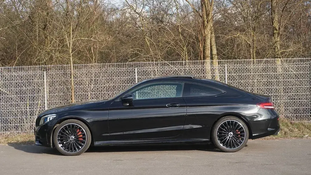 Gebraucht Mercedes C300 AMG 258 PS (189 kW) 2018 Schwarz