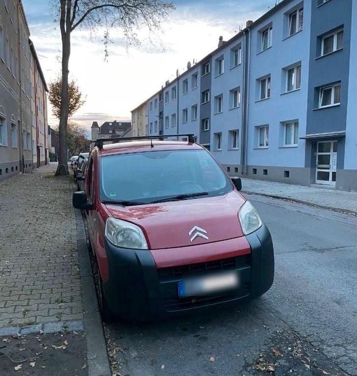 Rot Gebraucht 2009 Citroën Nemo Van / Kleinbus | 2.800 € (Fairer Preis) - Bild 1/4