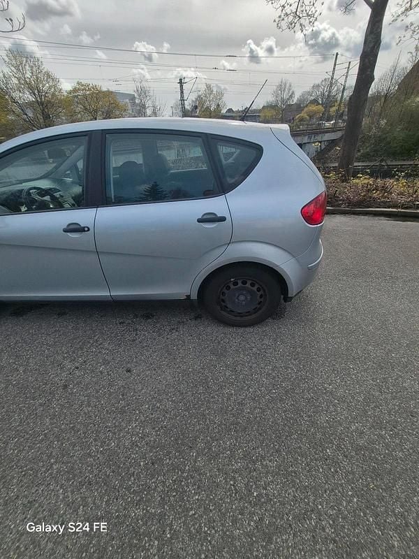 Gebraucht Seat Altea 102 PS (75 kW) 2008 Grau Kleinwagen