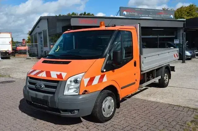 Gebraucht Ford Transit 116 PS (85 kW) 2010 Orange