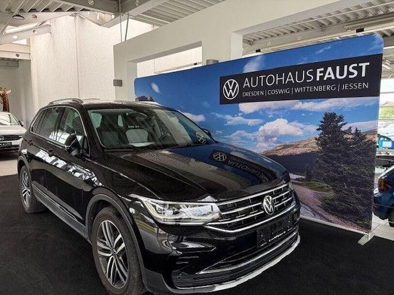 Gebraucht VW Tiguan Elegance 150 PS (110 kW) 2021 Schwarz perleffekt SUV