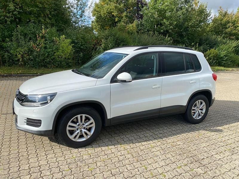 Weiß Gebraucht 2014 VW Tiguan Trendline SUV | 10.500 € (Fairer Preis) - Bild 1/4
