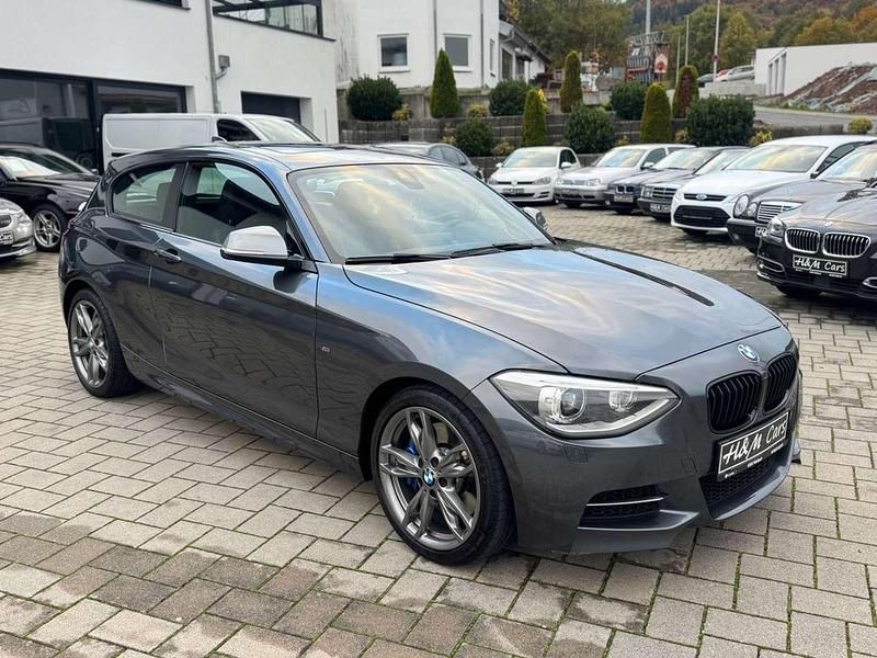 Gebraucht BMW 135 320 PS (235 kW) 2014 Mineralgrau metallic Kleinwagen