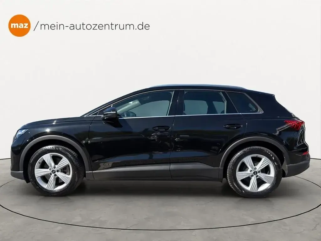 Gebraucht Audi Q4 e-tron Comfort 150 kW (204 PS) 2022 Mythosschwarz metallic SUV