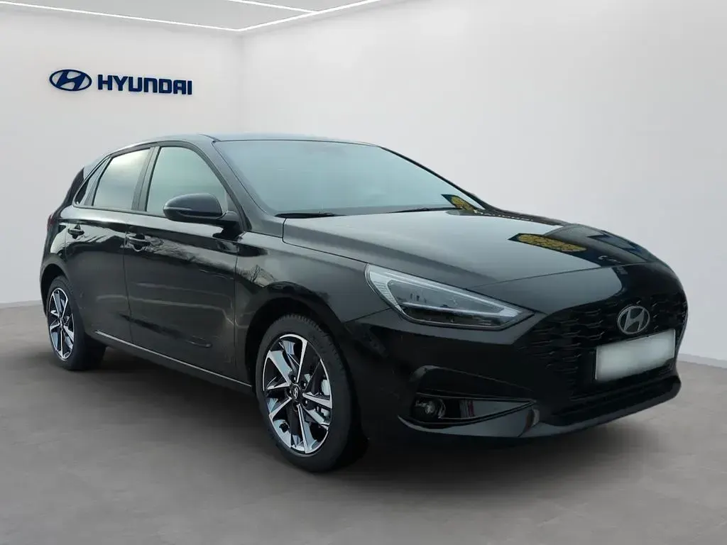 Gebraucht Hyundai i30 Advantage 140 PS (102 kW) 2026 Abyss black Limousine