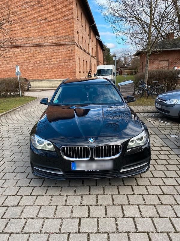 Gebraucht BMW 520 190 PS (139 kW) 2016 Schwarz Kombi
