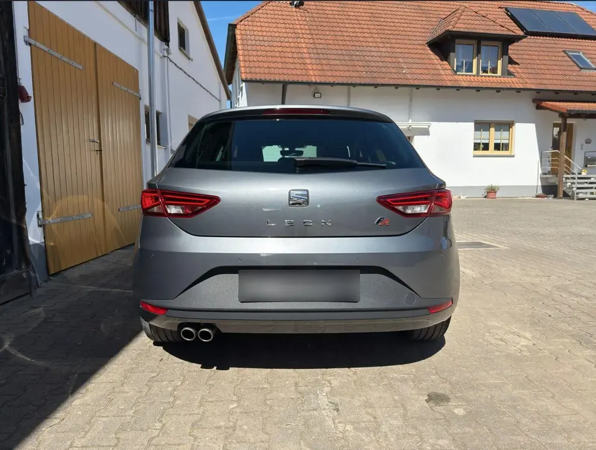 Gebraucht Seat Leon FR 150 PS (110 kW) 2016 Grau Limousine