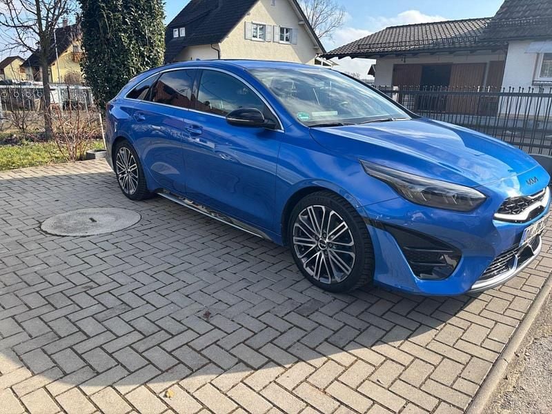 Używany Kia ProCeed GT-Line 160 KM (117 kW) 2023 Niebieski Kombi