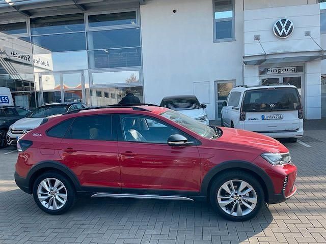 Gebraucht VW Taigo Goal 95 PS (69 kW) 2025 Kings red metallic SUV