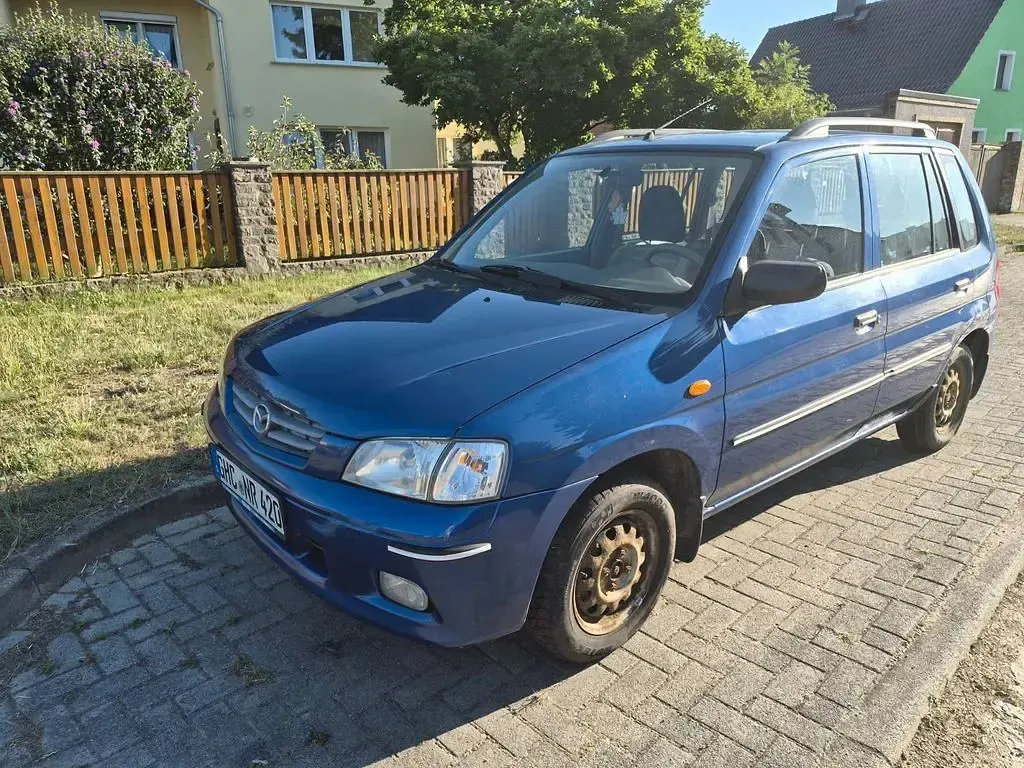 Gebraucht Mazda Demio 63 PS (46 kW) 2000 Blau Kleinwagen