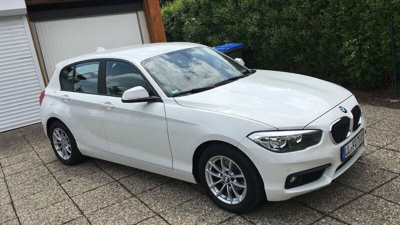 Weiß Gebraucht 2017 BMW 116 Advantage Kleinwagen | 12.900 € (Teuer) - Bild 1/4