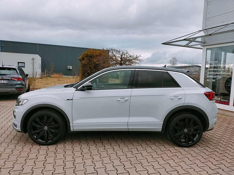 Gebraucht VW T-Roc Sport 150 PS (110 kW) 2021 White silver metallic SUV
