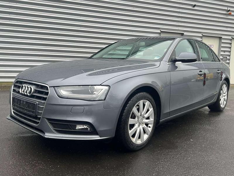 Gebraucht Audi A4 Ambition 190 PS (139 kW) 2014 Grau monsungrau Limousine