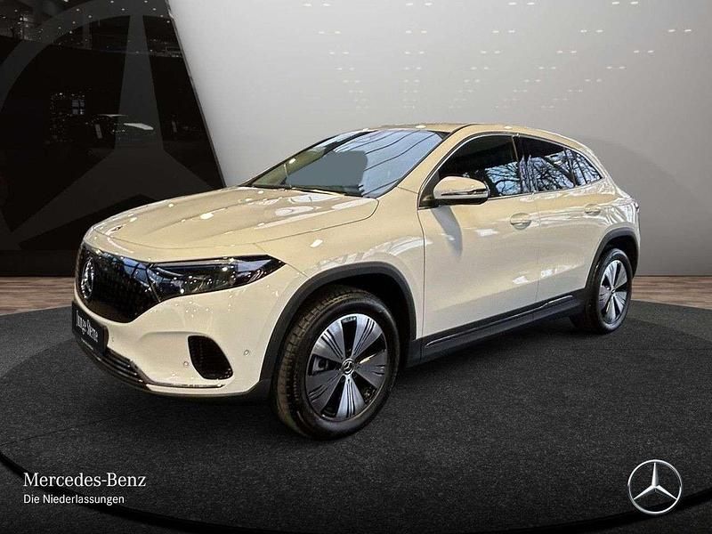 Gebraucht Mercedes EQA250 Advanced 139 kW (190 PS) 2025 Polarweiß SUV