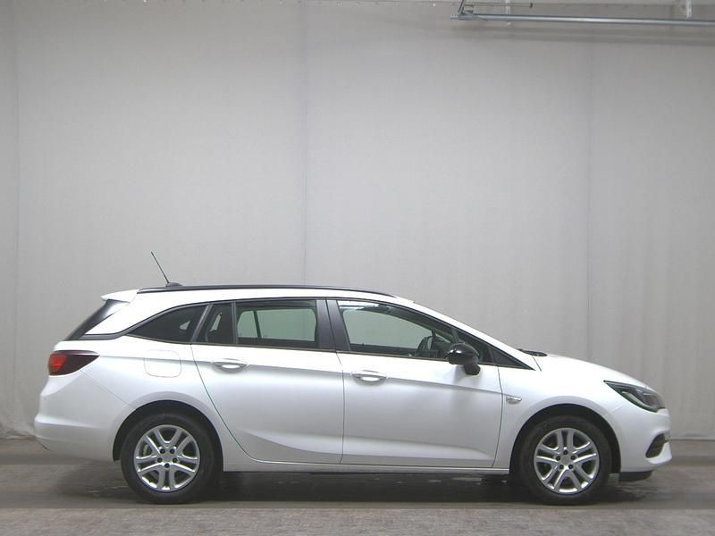 Weiss Gebraucht 2022 Opel Astra Edition Kombi | 10.980 € (Superpreis) - Bild 1/4
