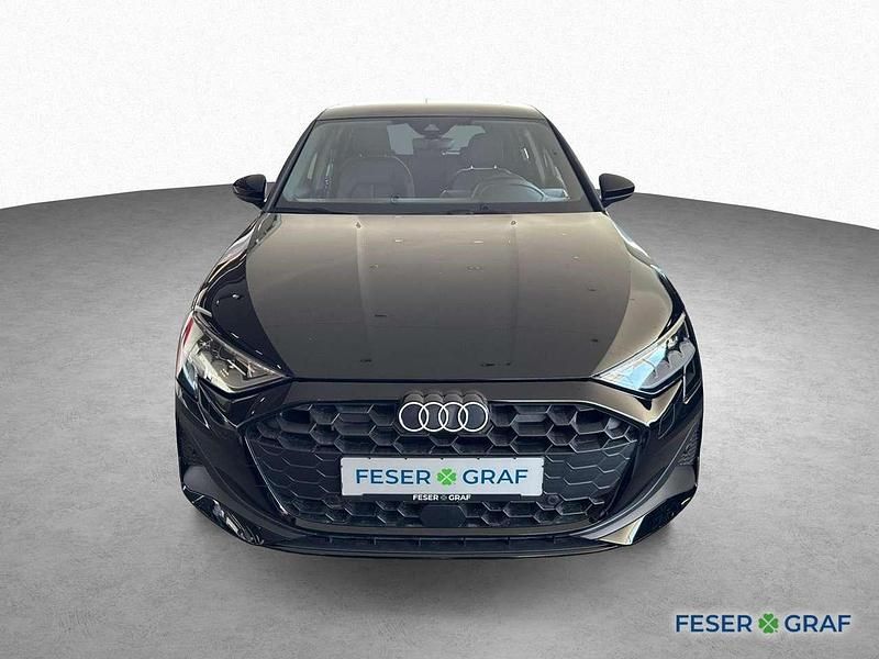 Gebraucht Audi A3 Ambiente 204 PS (150 kW) 2025 Brillantschwarz Limousine