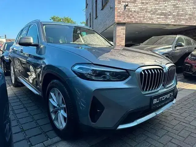 Gebraucht BMW X3 Sport Line 184 PS (135 kW) 2022 Skyscraper grau (metallic) SUV